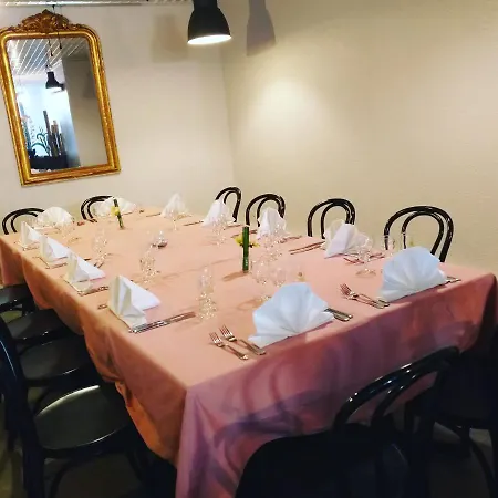卡勒威酒店 酒店