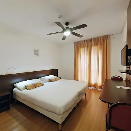 Hotel Calvy 3*
